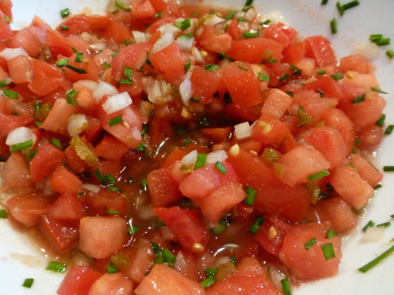 Allium canadense var. canadense meadow garlic leaves used in a pico de gallo recipe